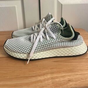 Adidas Deerupt Runner Womens Sneakers Size 8.5 Ivory White / Green CQ2911